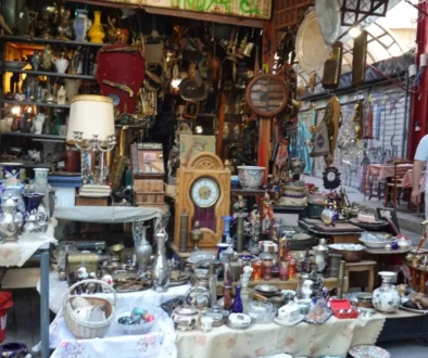 Starožitníkův krám dokáže potěšit každého milovníka umění