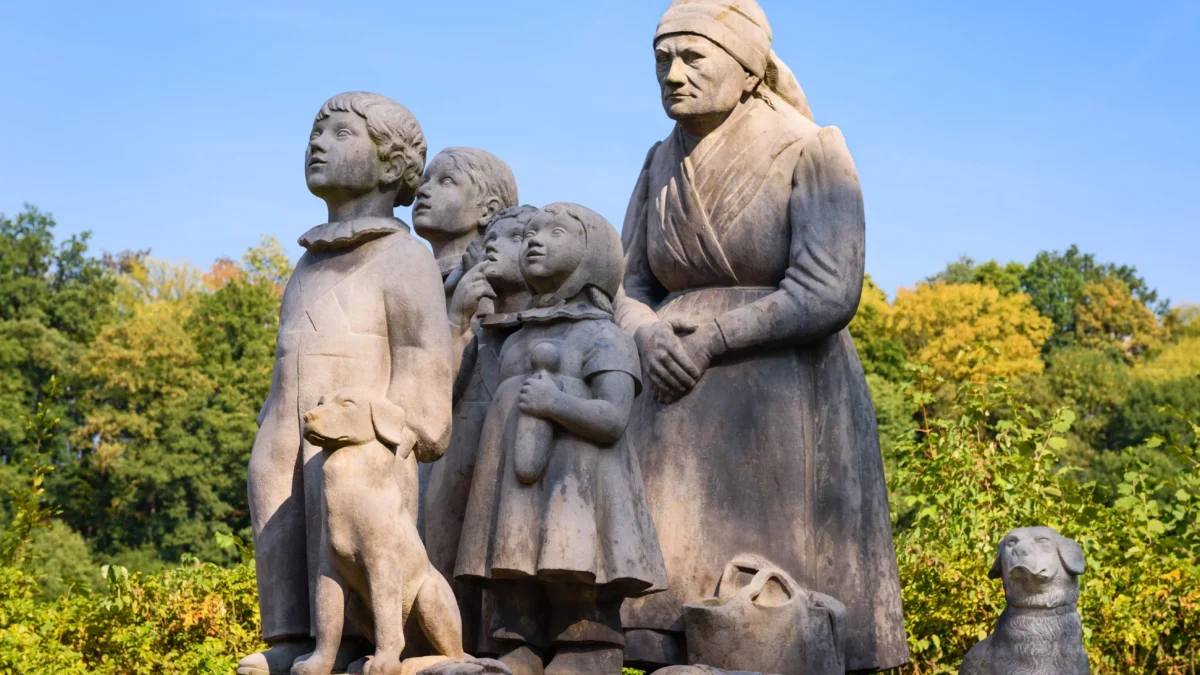 socha babičky a dětí