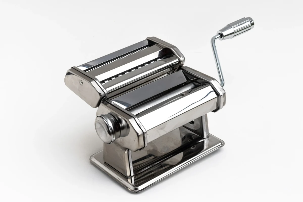 ruční stroj na těstoviny