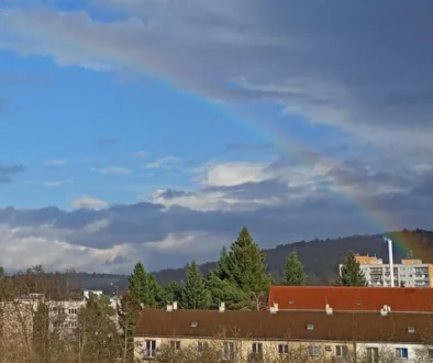 Duha dnes nad pražskými Komořany