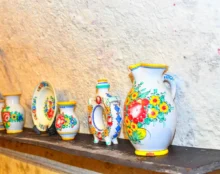 český porcelán na římse