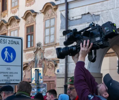 Kamera, která natáčí v Praze.