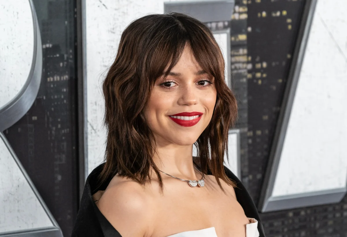 shutterstock_2271538999 1 | TVGURU.cz Jenna Ortega