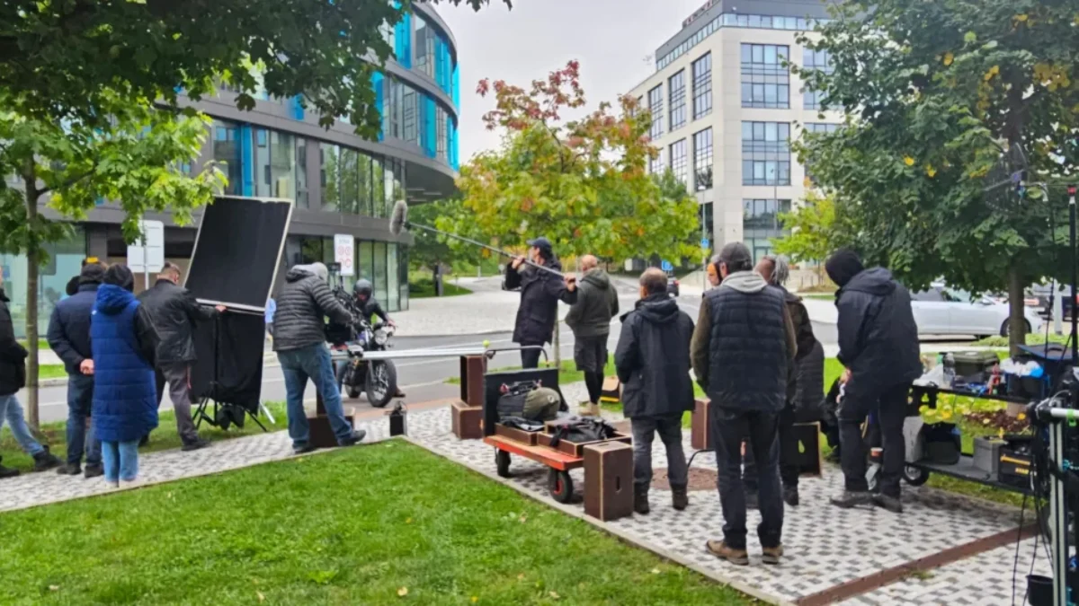 štáb natáčí film