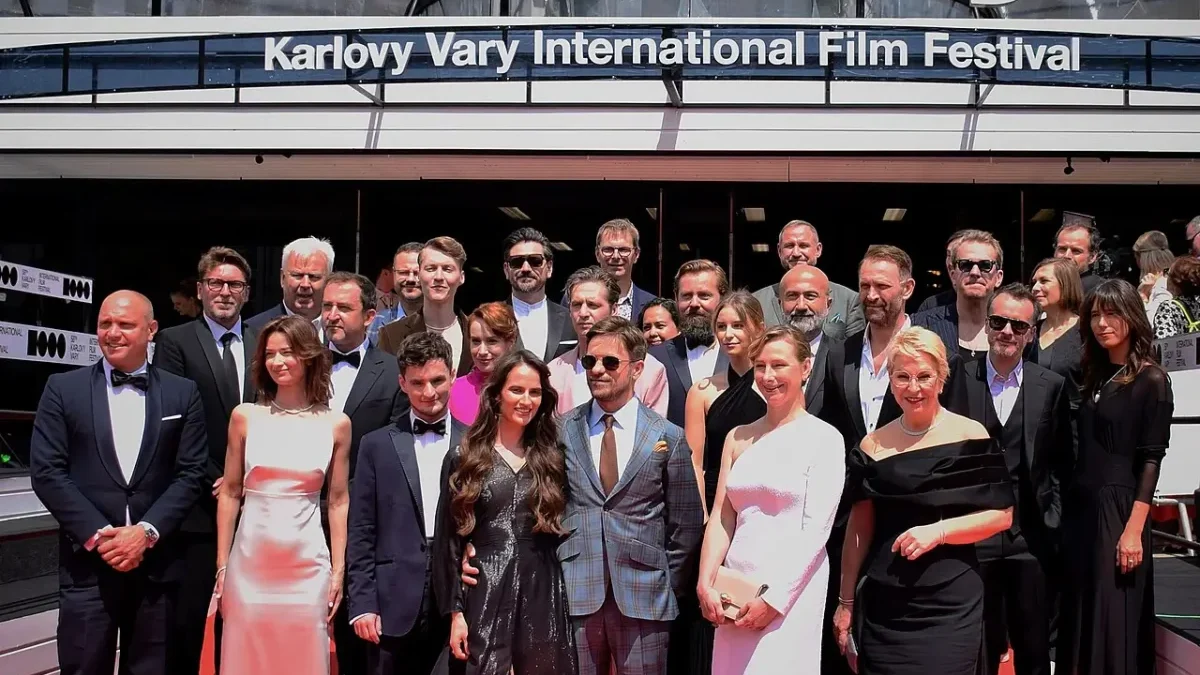 Vlny na festivalu v Karlových Varech