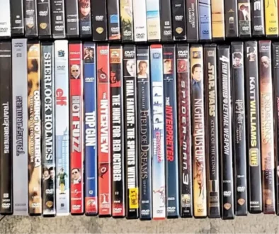 filmy na dvd v řadě vedle sebe