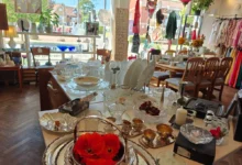 Prodej starého nádobí.