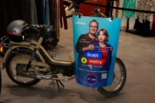 plakát na babetě