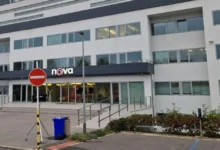 tv nova budova vyfocená z venku