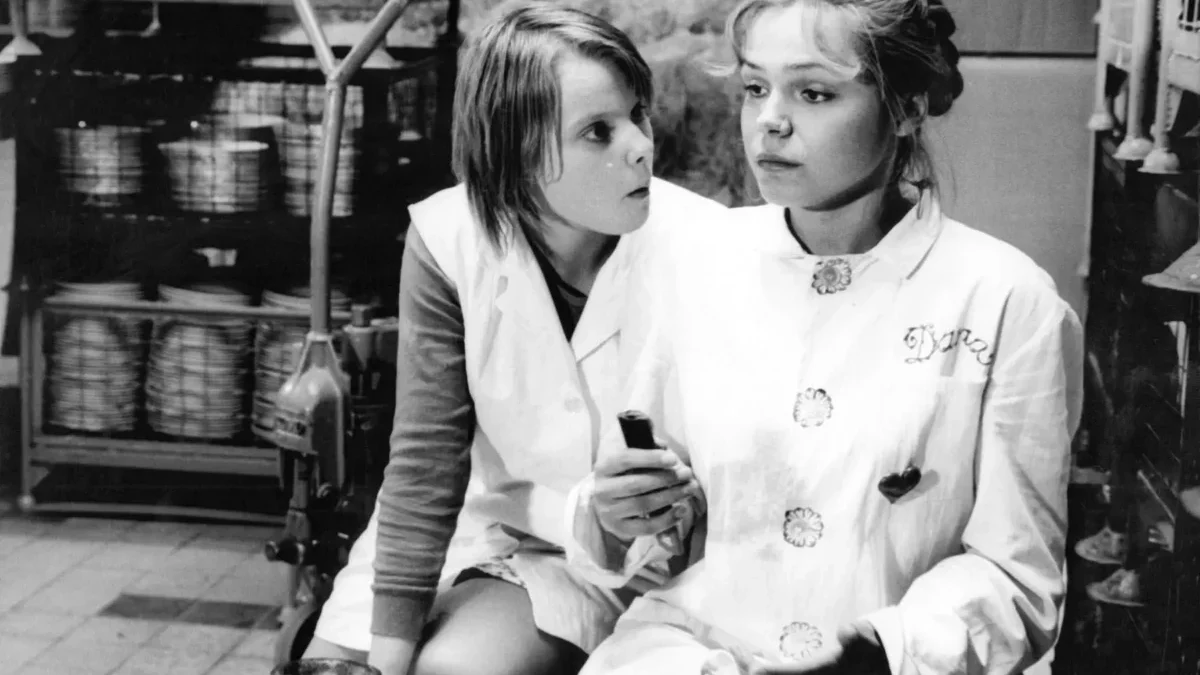 dvě ženy si povídají