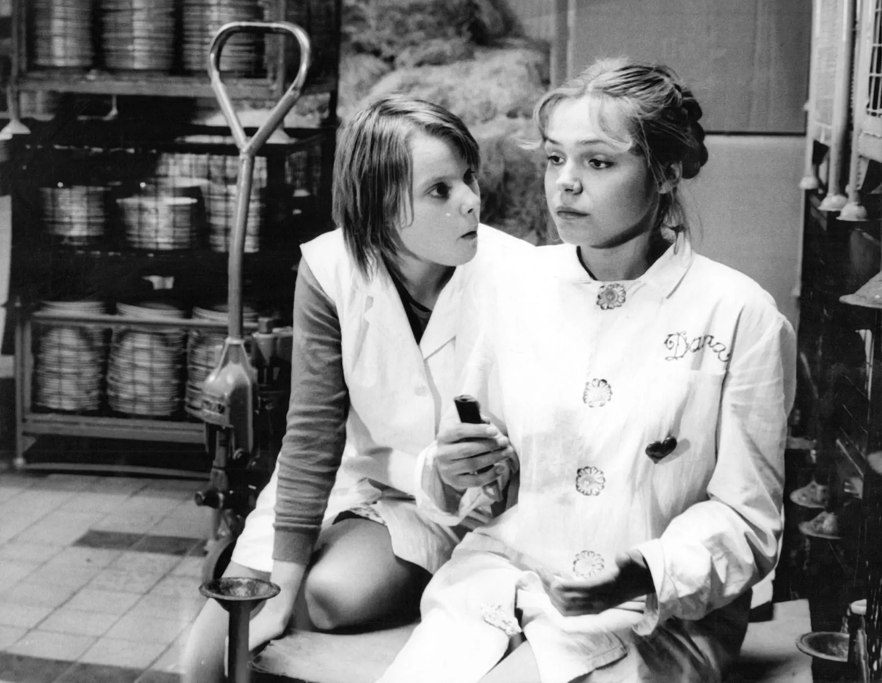 dvě ženy si povídají