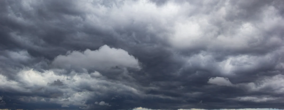 shutterstock_2574015505-converted-from-jpg | TVGURU.cz zamračené nebe