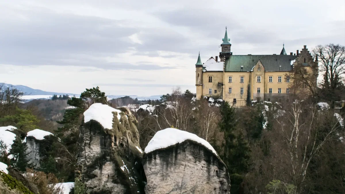 zámek Hrubá Skála