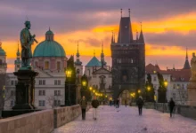 Kouzelný Karlův most je jedno z našich nej. Zdroj: Shutterstock