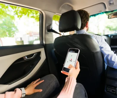telefon v autě