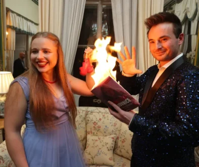 Kickboxerka Ptáčníková a známý herec.