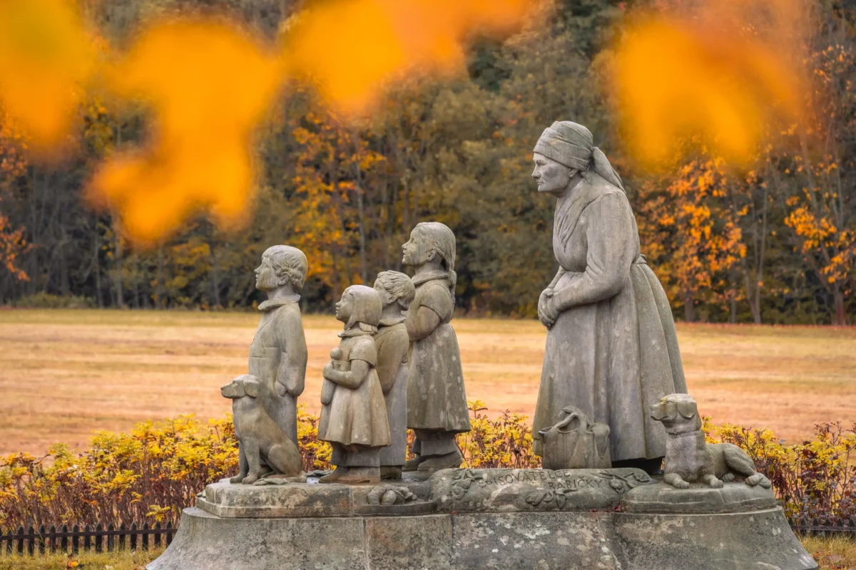 Sousoší v babiččině údolí