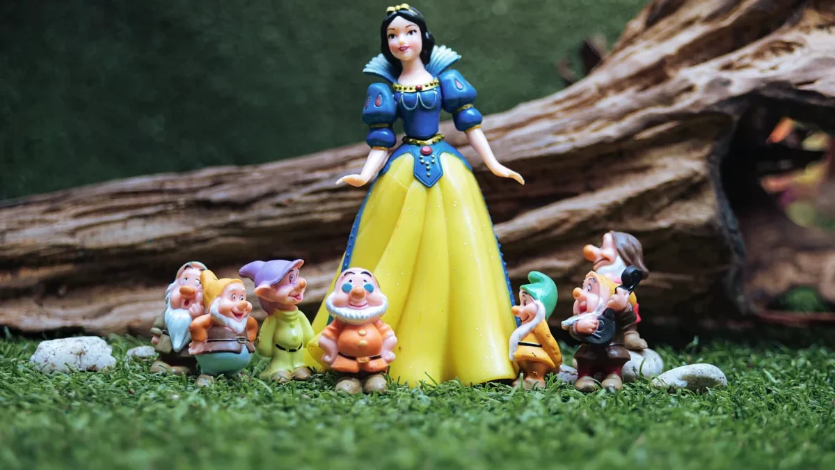 Postavičky ze Sněhurky