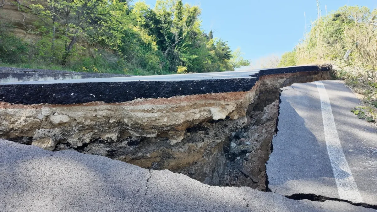 Bouře napáchaly velké škody, Erminio v Itálii způsobilo značné sesuvy půdy. Zdroj: Profimedia