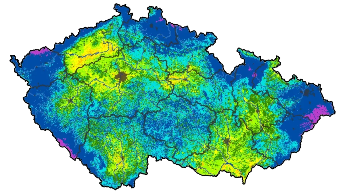 Aktuální nasycení půdy: zelená, žlutá a oranžová je průšvih