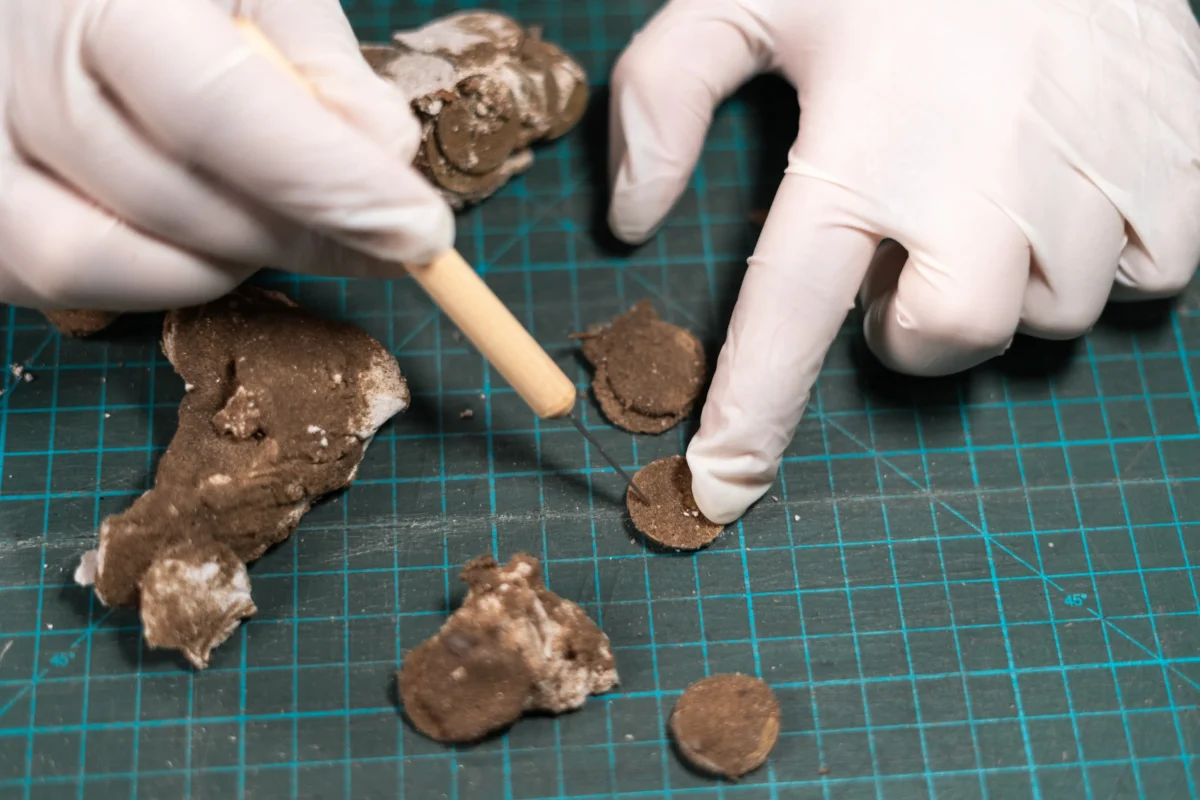 Čištění starých mincí