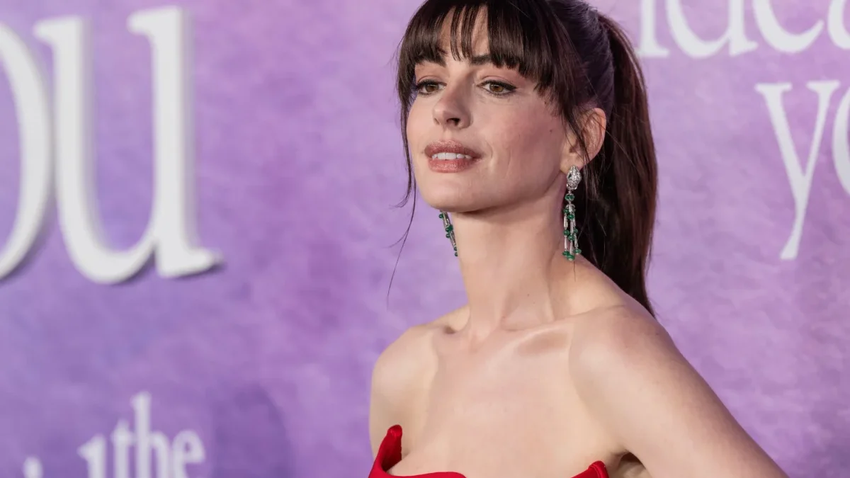 Anne Hathaway
