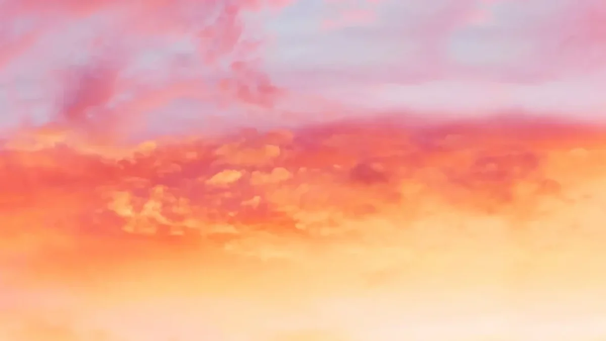 Obloha plná saharského písku