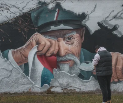 Na zdi je namalovaný Tomáš Garrigue Masaryk.