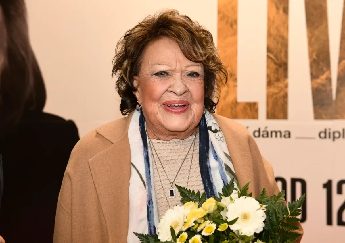 Herečka Jiřina Bohdalová.