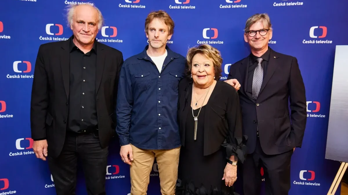 Čeští herci, režisér a scenárista.