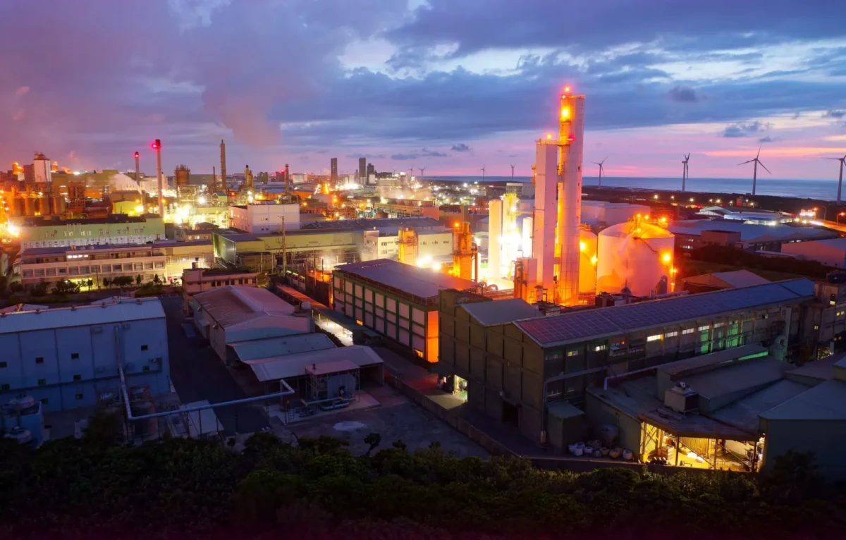 svítání nad městem