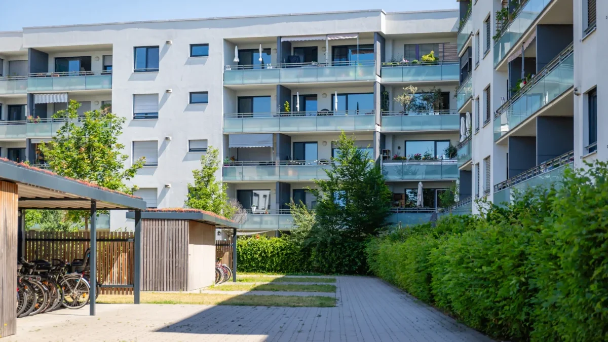 Moderní panelákový dům