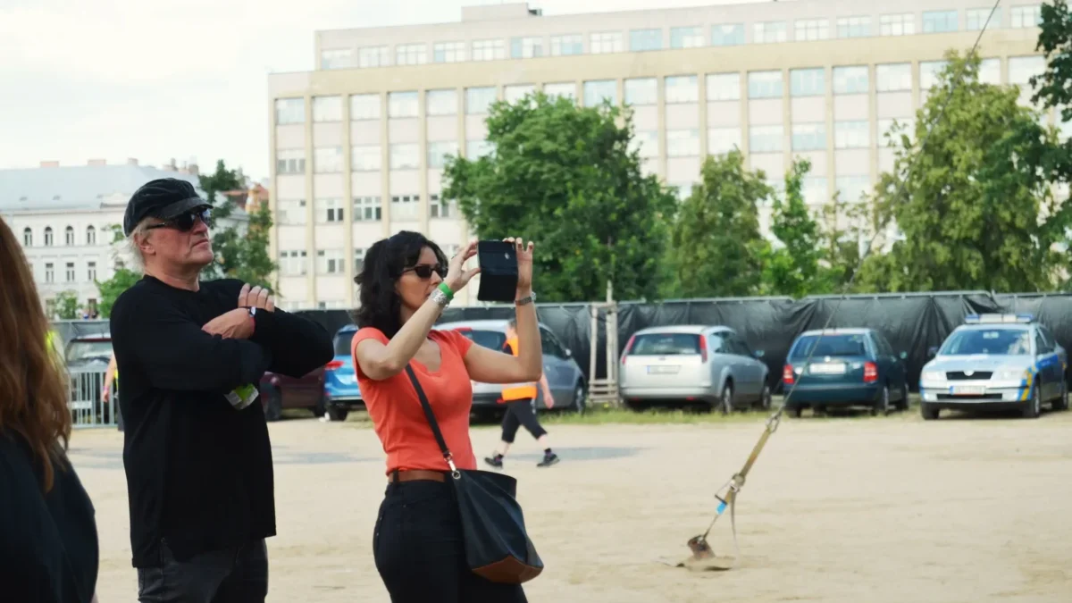 shutterstock_1437325577-2