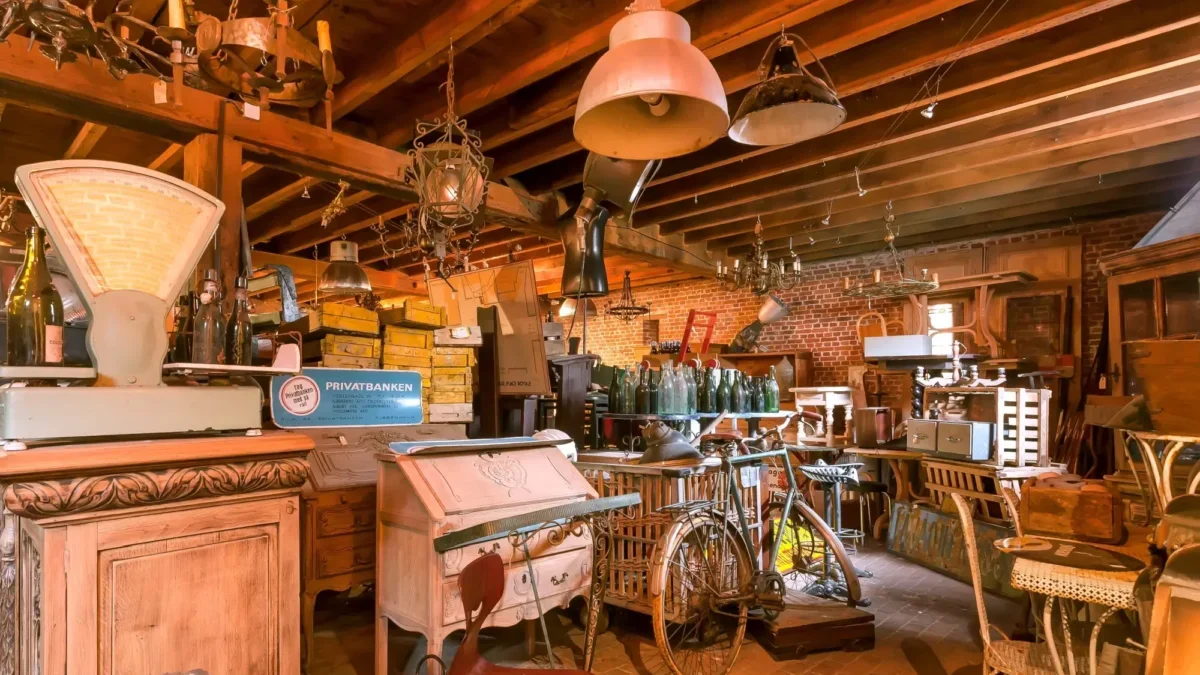 uskladněný nábytek