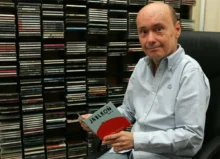 Vydavatel Miloš Gruber.