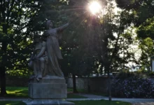 Sochy Kněžny Libuše a Přemysla Oráče