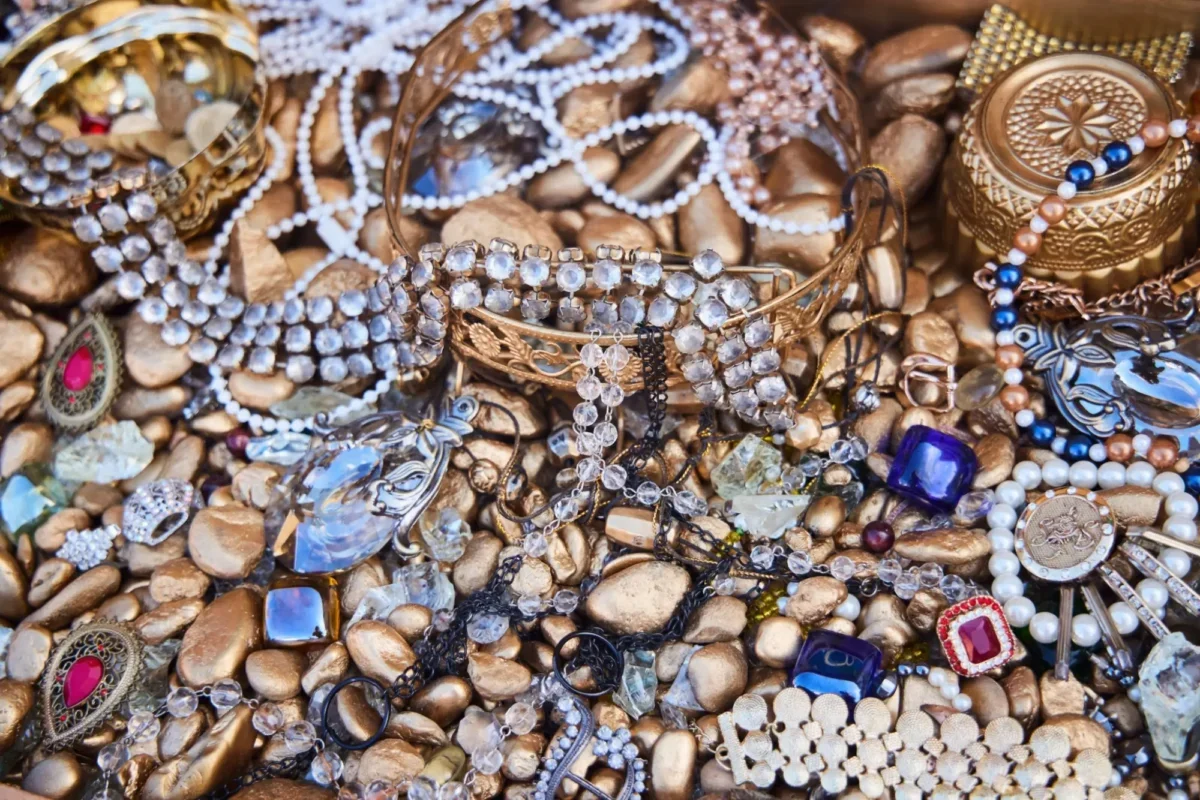 Od šperků po bižuterii