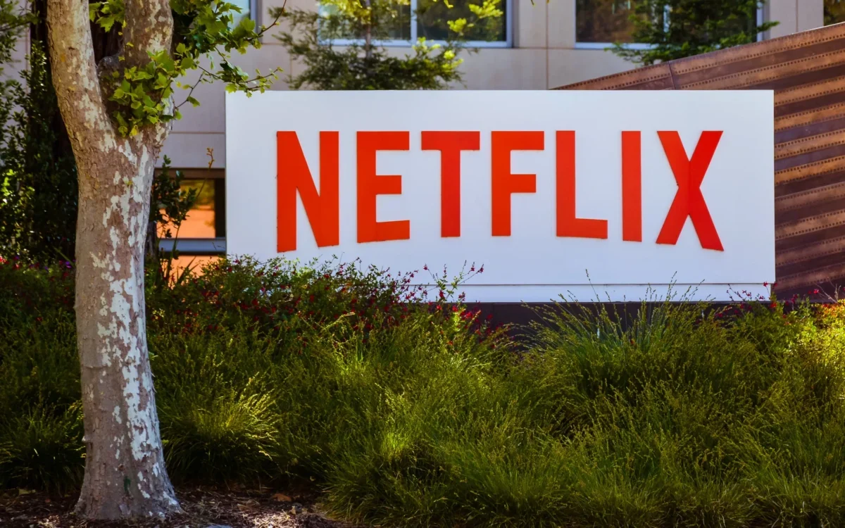 Netflix logo na ceduli