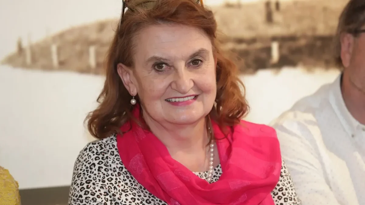 Eva Holubová