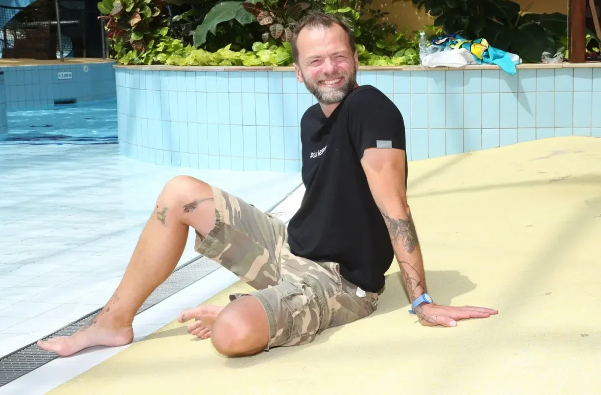 Herec Lukáš Langmajer.