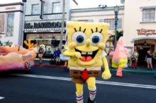 SpongeBob v ulicích.