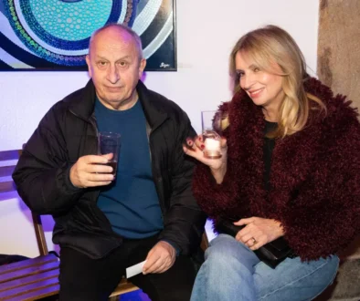 Jan Kraus sedí vedle Ivany Chýlkové.