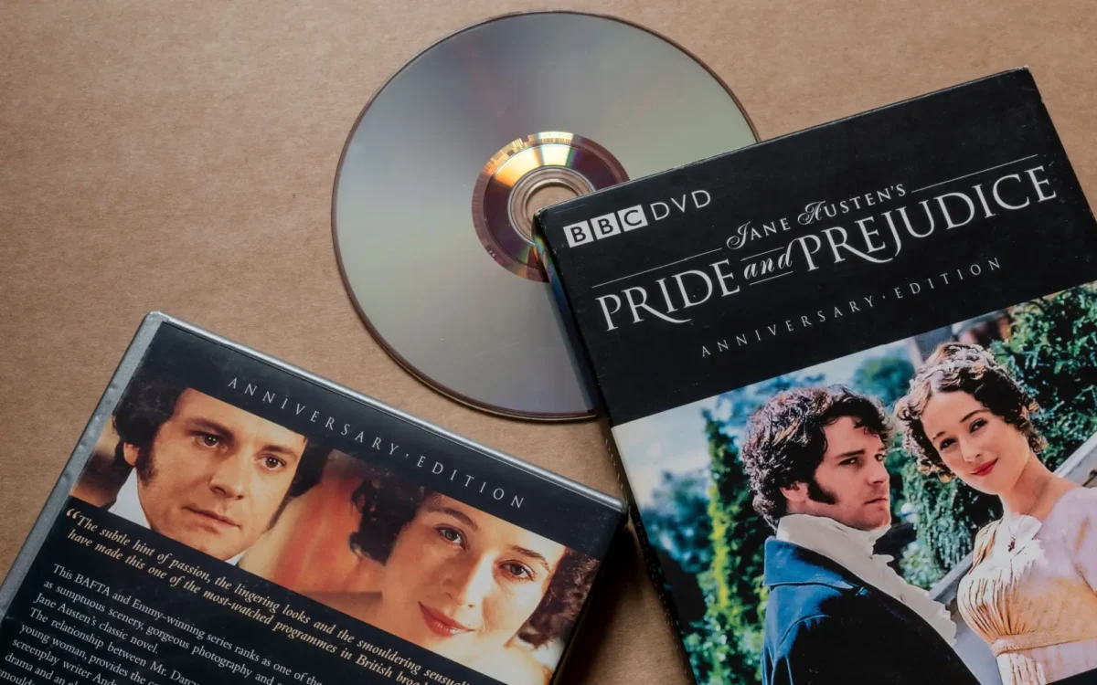 Shutterstock_2650978559 | TVGURU.cz dvd pýcha a předsudek 1995