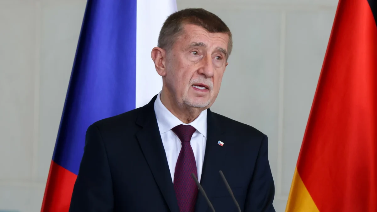 shutterstock_2752034517-2 | TVGURU.cz Andrej Babiš mluví.