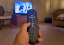 ovladač a přepínání televize