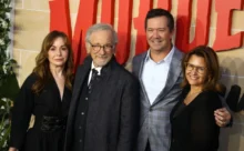 Režisér Steven Spielberg s herci