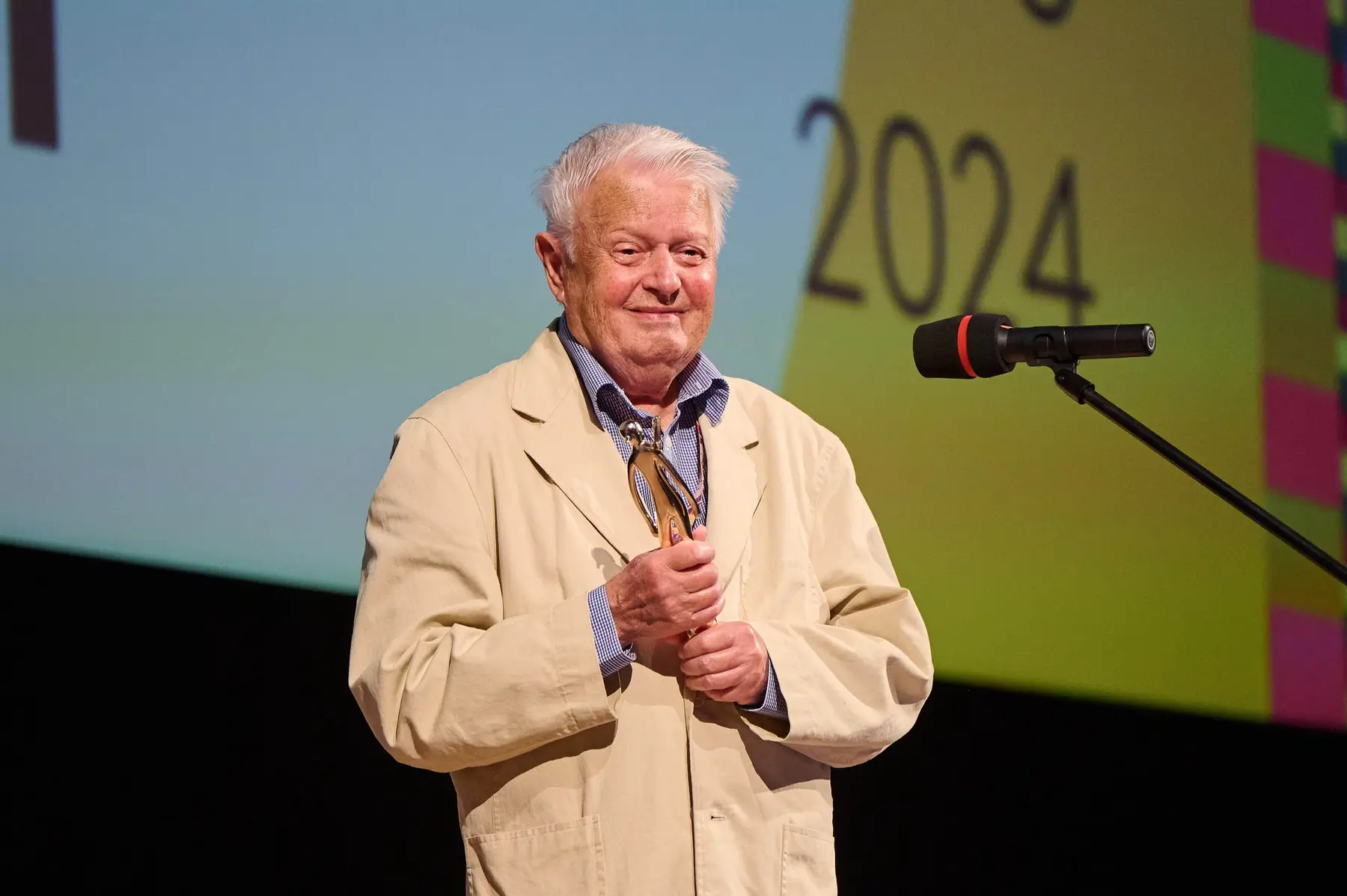 profimedia-0877865592 | TVGURU.cz Režisér S čerty nejsou žerty Hynek Bočan, který přebíral cenu za přínos kinematografii.