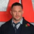 Tom Hardy se culí.