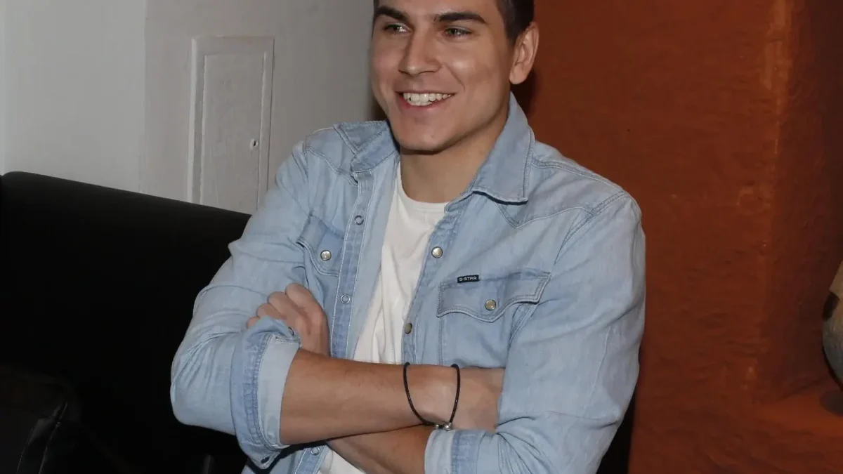 David Gránský se culí.