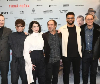 Herci z filmu Tichá pošta